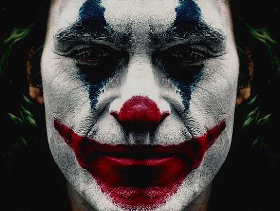 Joaquin Phoenix Joker Stare